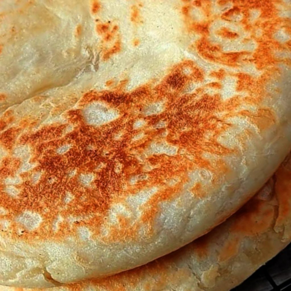 A Tasty And Nutritious Recipe To Make Bread At Home For Breakfast Air panquecas-de-laranja-com-mel-deliciosas-e-perfeitas-para-o-pequeno